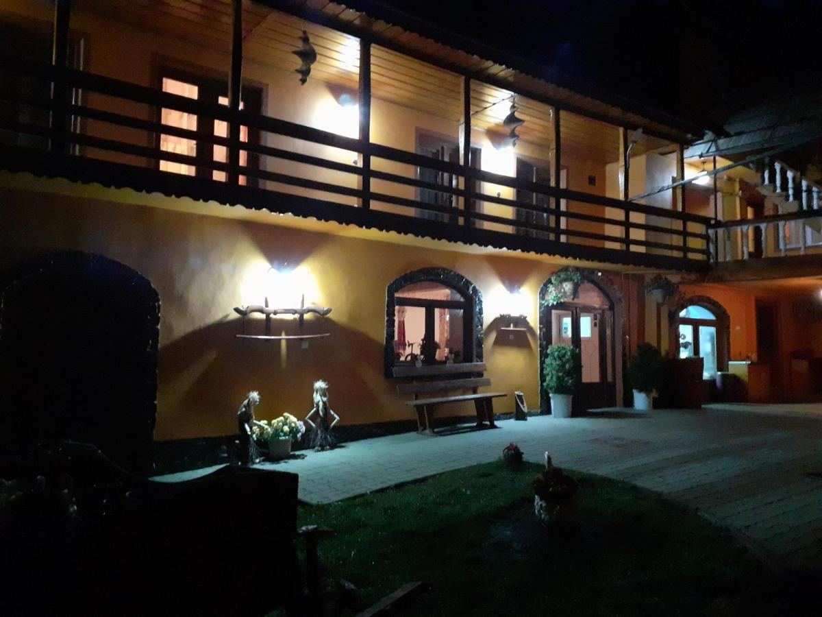Pension Calborean Tălmaciu Zewnętrze zdjęcie